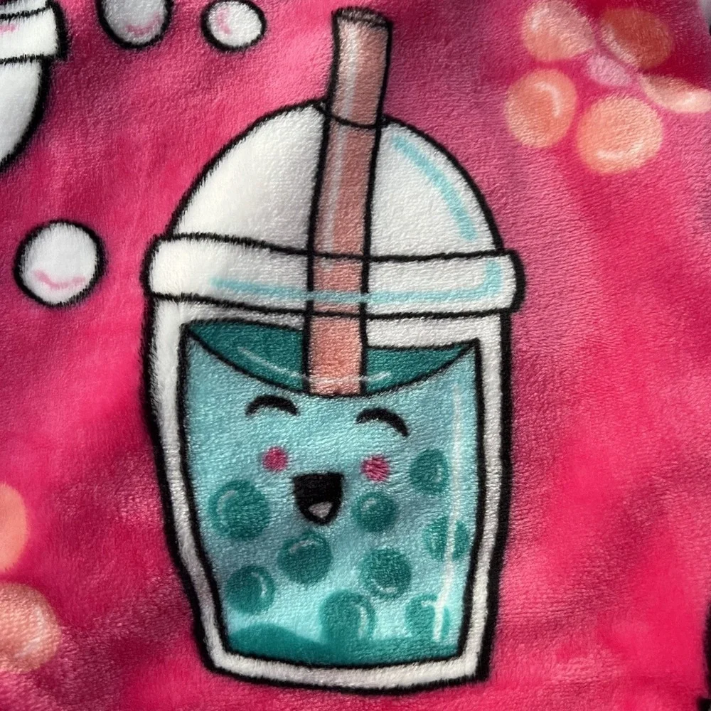 Betsey Johnson Pink Ultra Plush Boba Tea Drink Throw Blanket 50 x 60 NWT